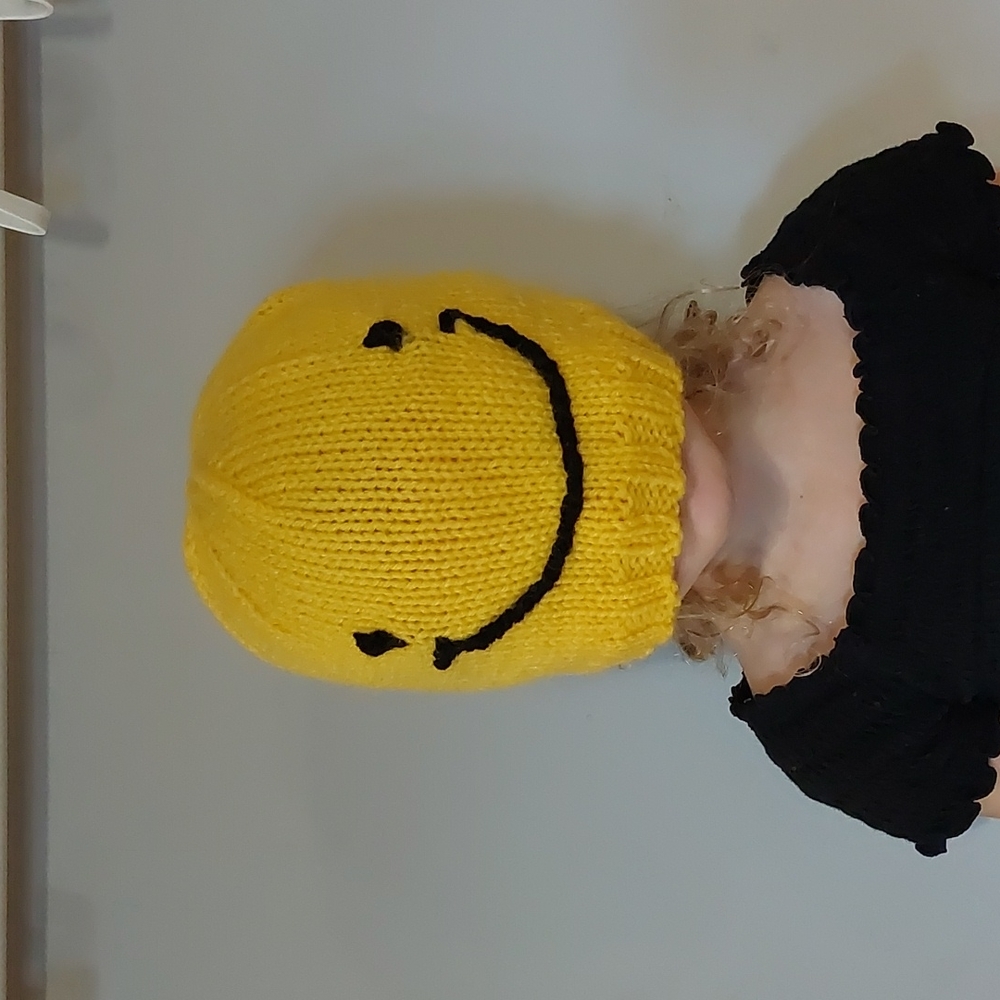 Smiley hat